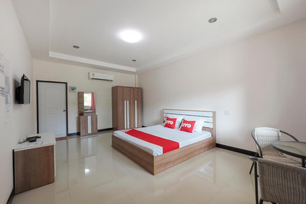 Oyo 75339 Full Frame Resort Kanchanaburi Extérieur photo